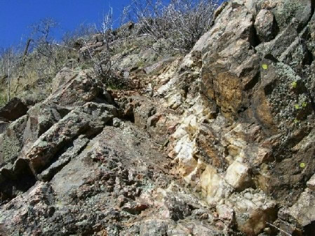 Intrusion of milky (white) quartz along Chimney Gulch Trail